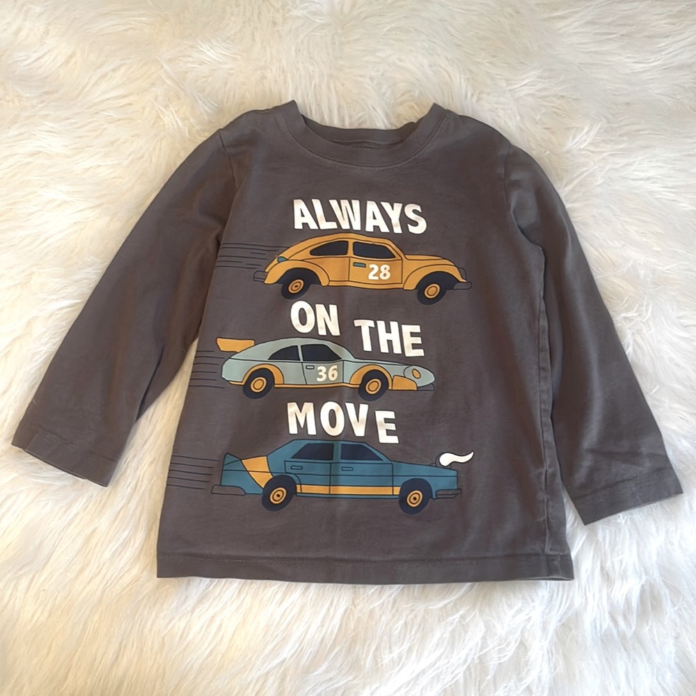 Carter’s Boys 4T Long Sleeved Tee